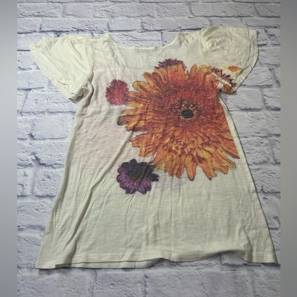 ONE WORLD Fall Cream Short Sleeve Top w/ Orange and Purple Floral Design. Small - Picture 7 of 7